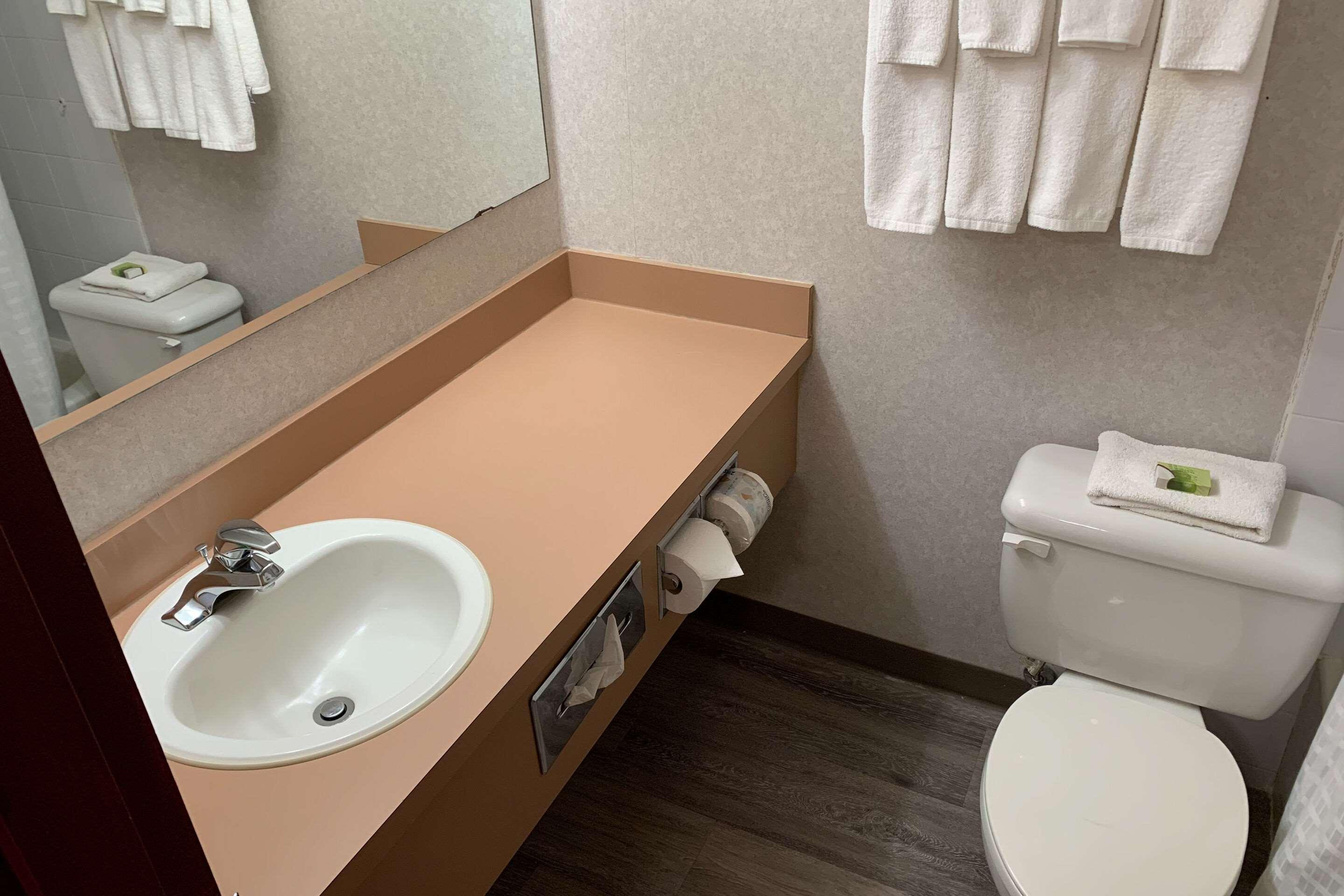 Rodeway Inn Altoona Eksteriør bilde