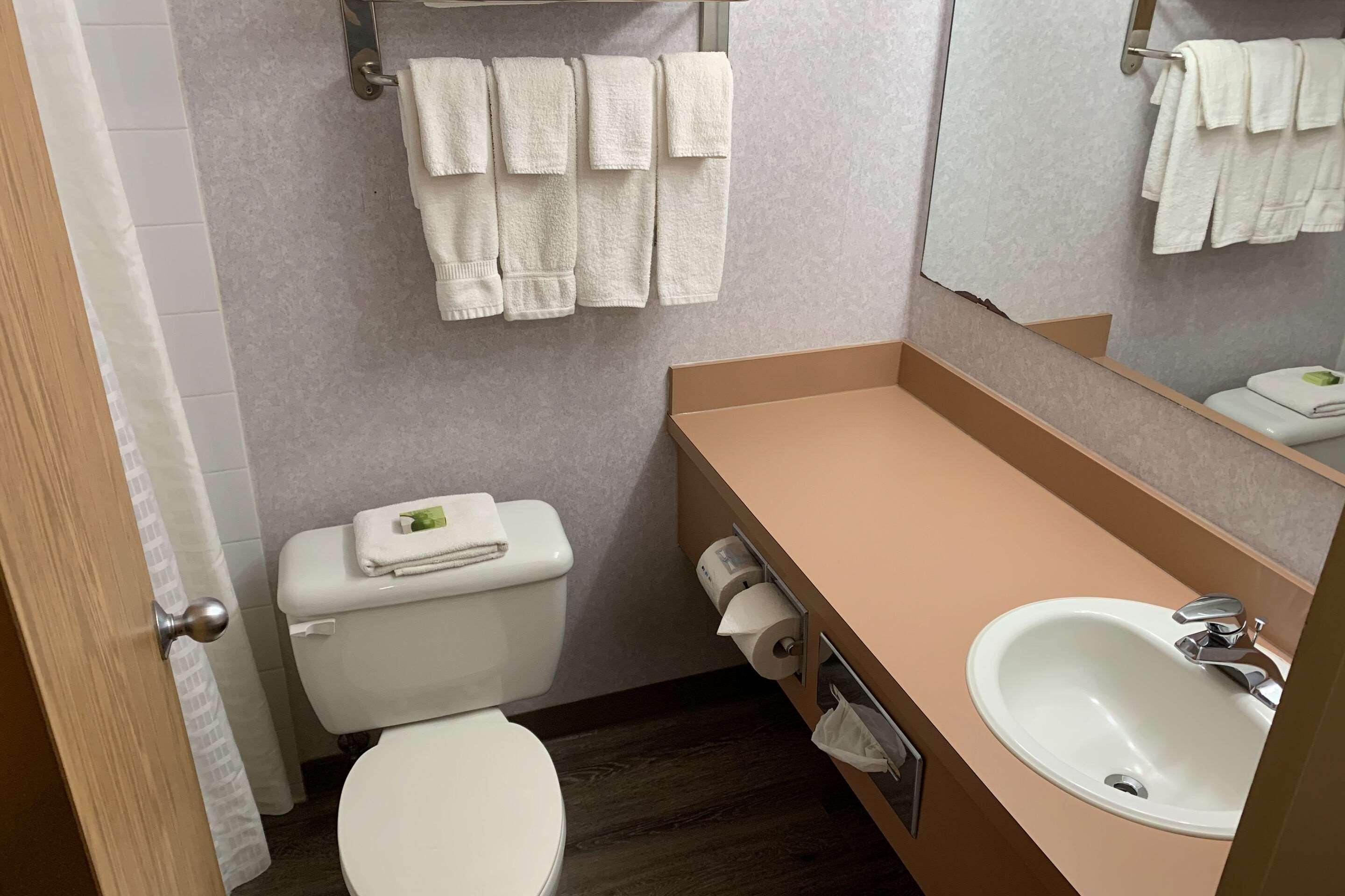Rodeway Inn Altoona Eksteriør bilde