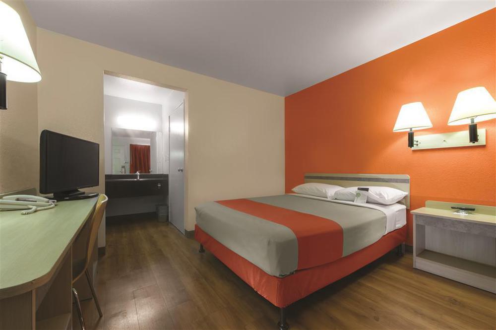 Rodeway Inn Altoona Rom bilde